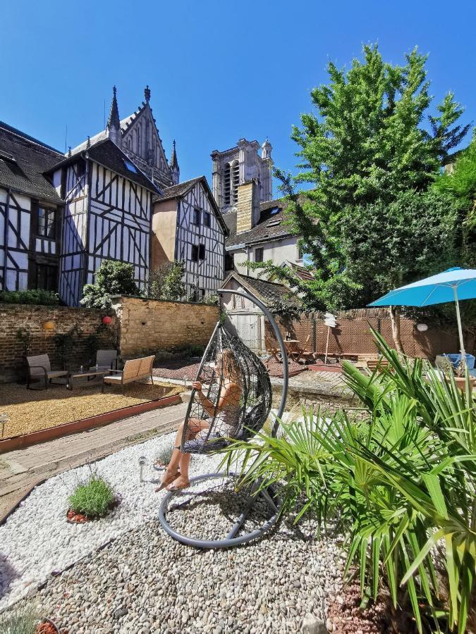 Les Cieux De La Cathedrale - Calme - Jardin - Wifi Apartment Troyes Exterior photo